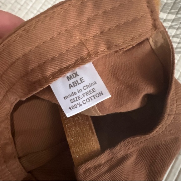 Camel brown cap for baby - Picture 2 of 7